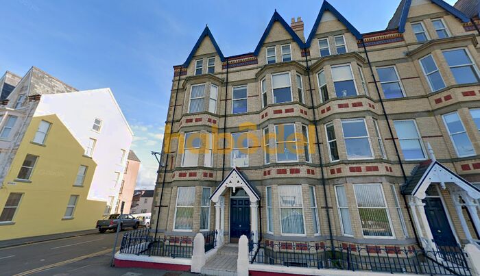 1 Bedroom Flat To Rent In West Parade, Rhyl, LL18
