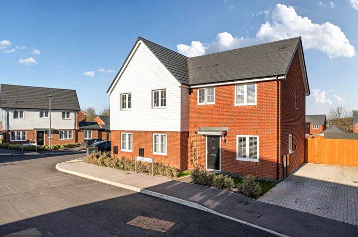 2 Bedroom Semi-Detached House For Sale In Woodlark Way, Finchwood Park, Wokingham, Berkshire, RG40