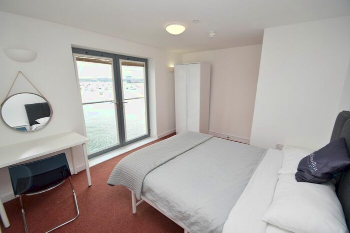 1 Bedroom Flat To Rent In Market Street, Falmouth, TR11