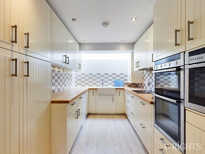 1 Bedroom Apartment To Rent In Moors Walk, Panshanger, AL7