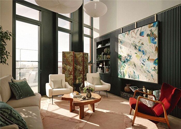 3 Bedroom Flat For Sale In One Crown Place, Hackney, EC2A