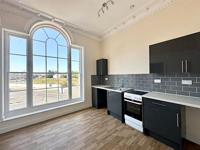 1 Bedroom Flat To Rent In Bridge Street, Newhaven, BN9