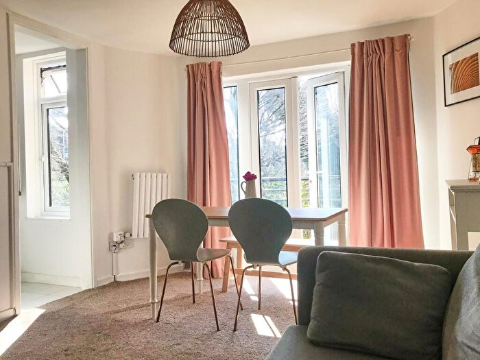 1 Bedroom Flat To Rent In Majestic Court, Portland Rise, N4