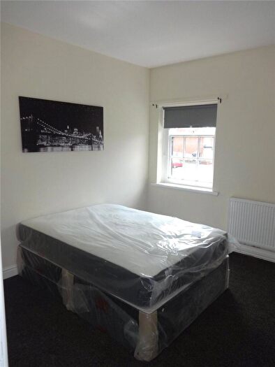 Detached House To Rent In Abbey Road, Smethwick, B67