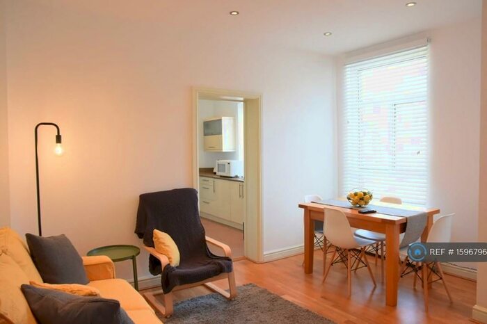 1 Bedroom Flat To Rent In Caversham Avenue, London, N13