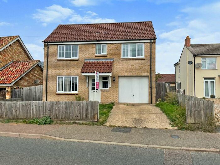 Houses for sale & to rent in IP27 9LT, Summerfield, Lakenheath Brandon