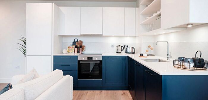 1 Bedroom Flat To Rent In Redwood Tower, West Ham, E16