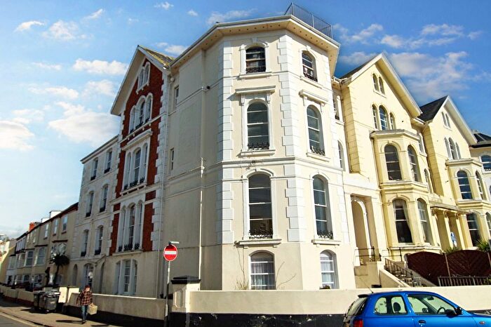 1 Bedroom Flat To Rent In South View, Teignmouth, TQ14