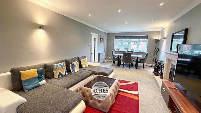 4 Bedroom Detached House For Sale In Ryknild Close, Four Oaks, Sutton Coldfield, B74 - Photo 5