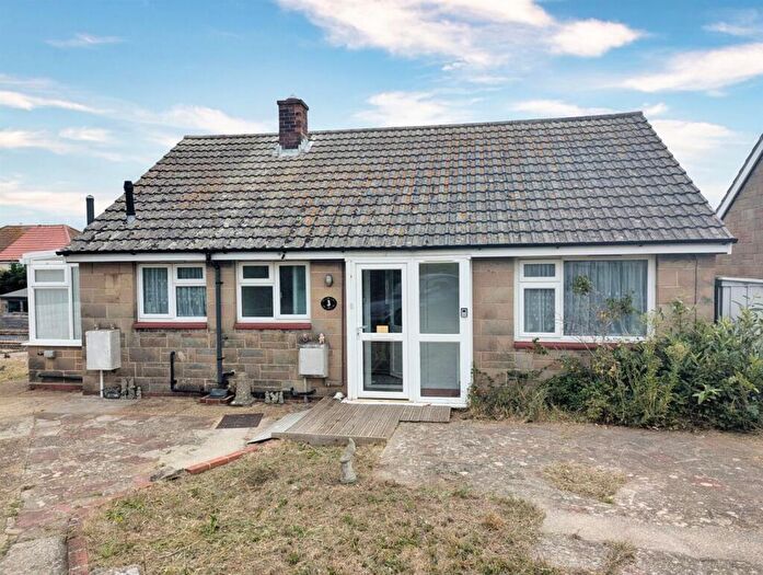 2 Bedroom Detached Bungalow For Sale In Sunnyhill Close, Sandown, PO36