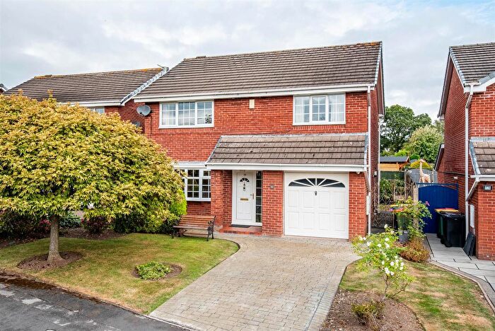 4 Bedroom Detached House For Sale In Lower Greenfield, Ingol, Preston, PR2
