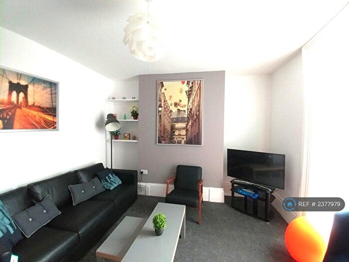 4 Bedroom Terraced House To Rent In Tunstall Road, Sunderland, SR2