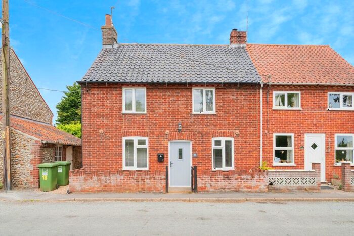 2 Bedroom Semi-Detached House For Sale In The Street, Sculthorpe, Fakenham, Norfolk, NR21