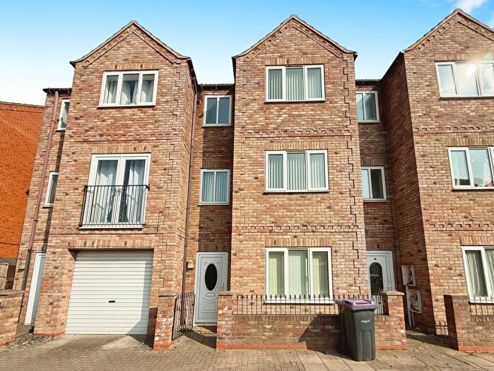 5 Bedroom Terraced House To Rent In All Saints Mews, Gainsborough, DN21