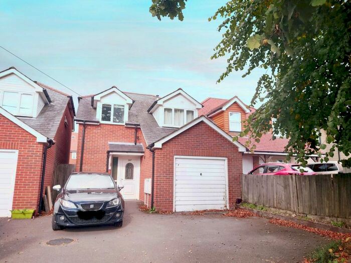 4 Bedroom Semi-Detached House To Rent In Eastleigh, SO50