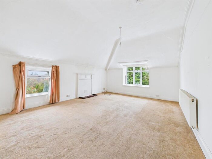 3 Bedroom Apartment To Rent In Beresford Road, Oxton, CH43