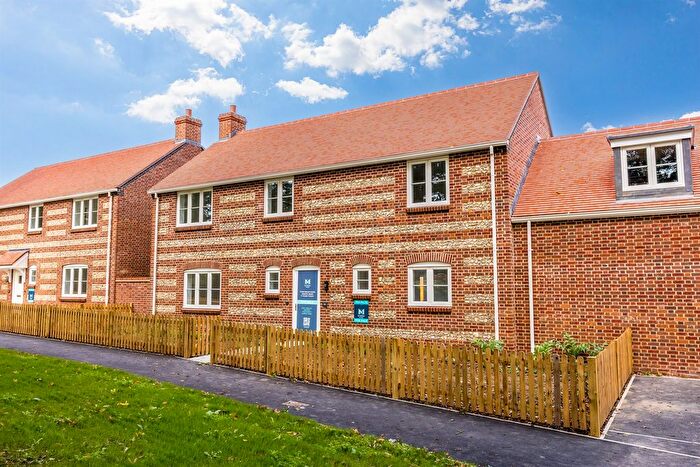 4 Bedroom Detached House For Sale In Hoe Lane, North Baddesley, Southampton, SO52