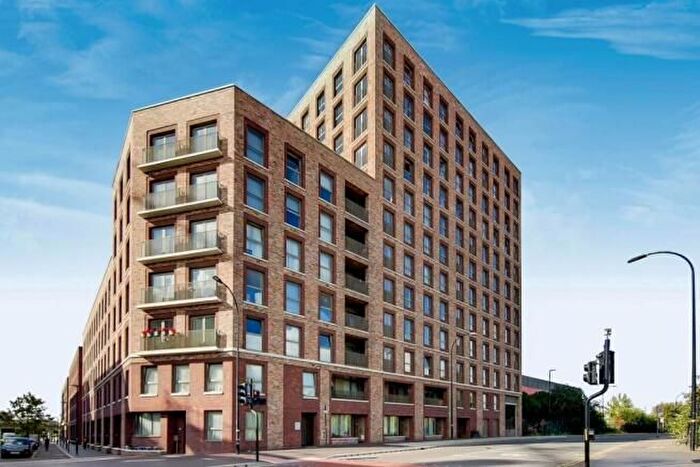 3 Bedroom Flat For Sale In Armada Way, London, E6