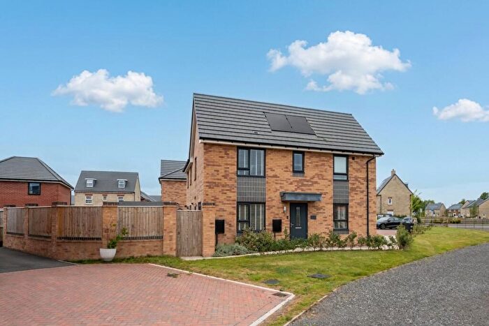 3 Bedroom Semi-Detached House For Sale In Steer Street, Leyland, PR26