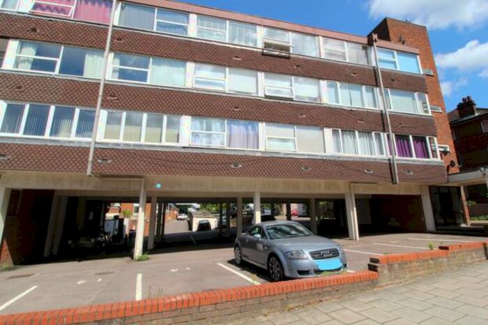 1 Bedroom Flat To Rent In Balliol Chambers, Hitchin, SG4