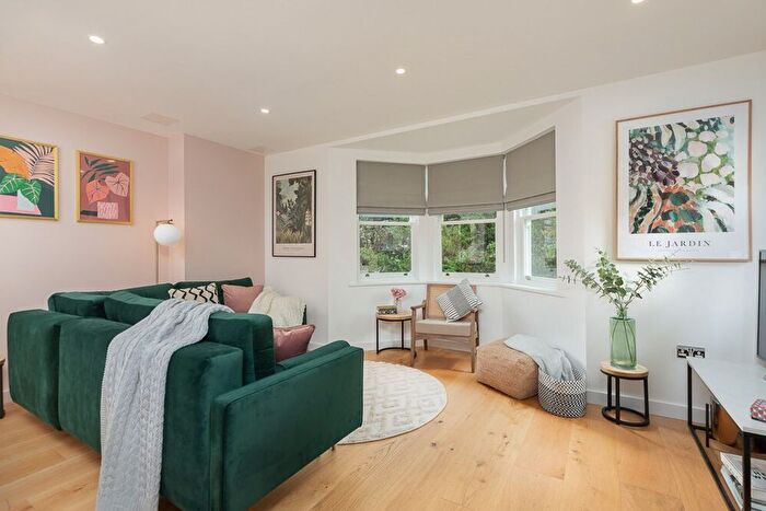 1 Bedroom Flat To Rent In Bath, BA2