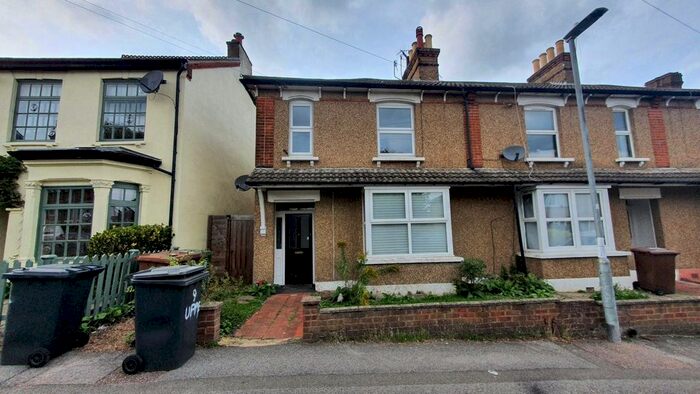 2 Bedroom Maisonette To Rent In Bournehall Road, Bushey, WD23