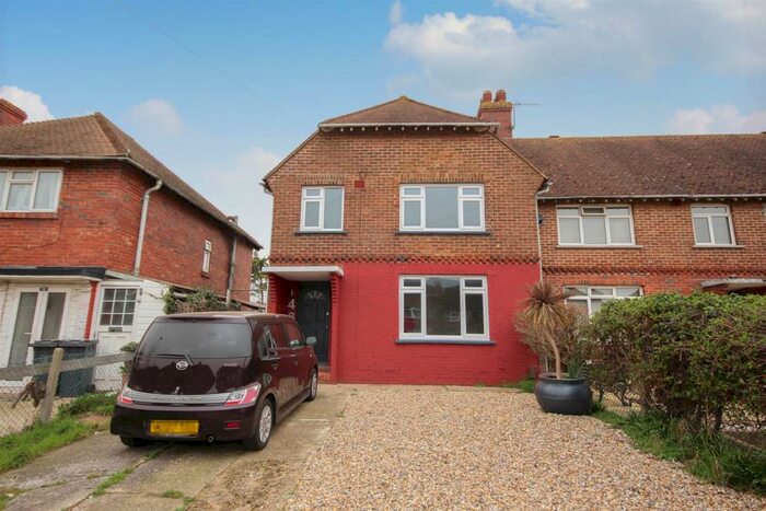 4 Bedroom Semi-Detached House To Rent In Tower Road, Lancing, BN15