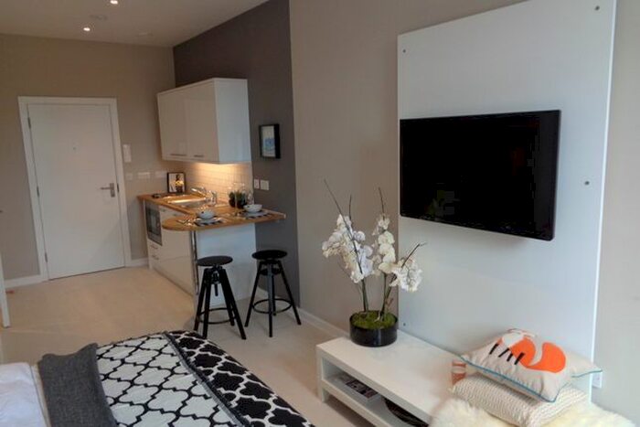 Studio To Rent In Flat, The Studios, The Parade, Watford, WD17