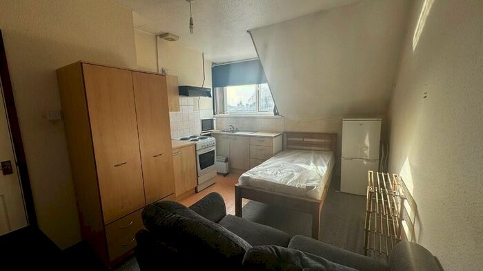 Studio To Rent In Empress Road, Derby, Derbyshire, DE23