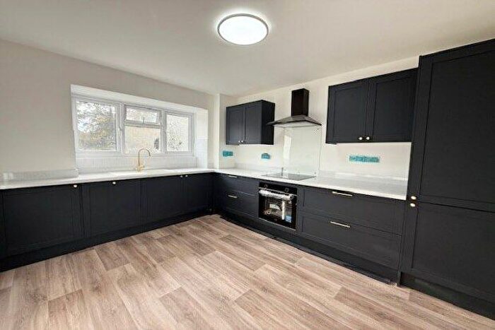 2 Bedroom Property To Rent In Nairn Road, Bournemouth, BH3