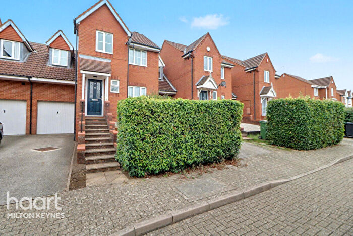 4 Bedroom Terraced House For Sale In Brill Place, Bradwell Common, MK13