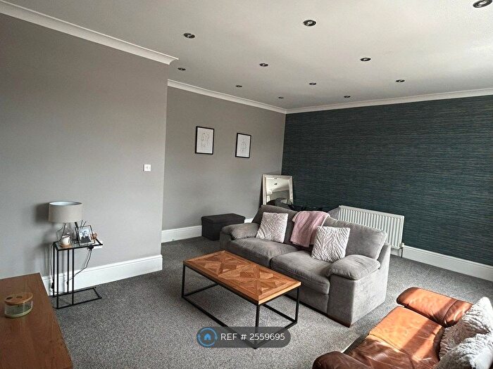 2 Bedroom Flat To Rent In Bill Quay, Gateshead, NE10