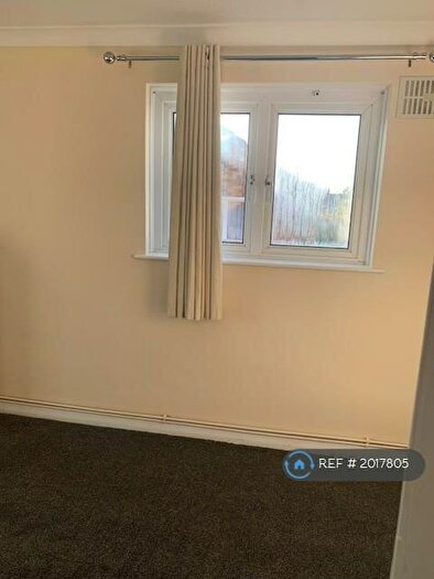 2 Bedroom Flat To Rent In Rodwell Close, Ruislip, HA4