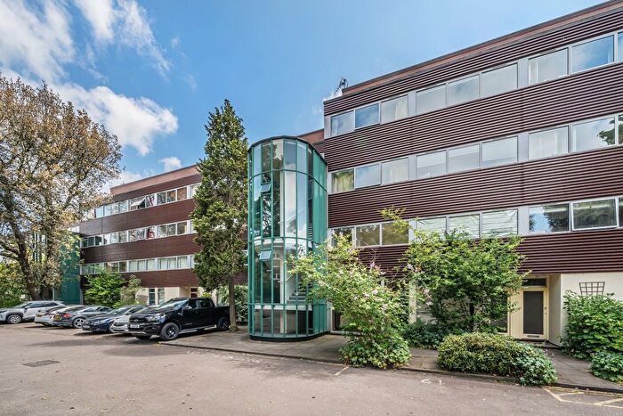 3 Bedroom Property To Rent In Claudia Place, Southfields, London, SW19