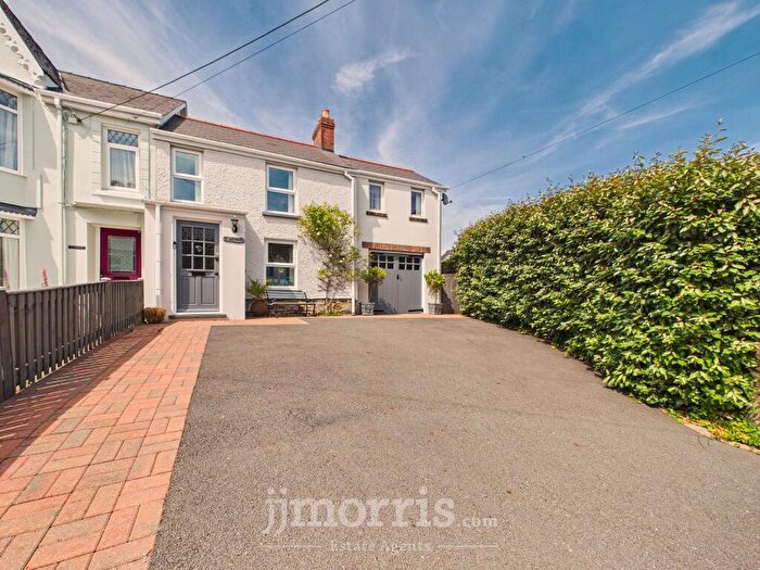 4 Bedroom End Of Terrace House For Sale In High Street, St. Dogmaels, SA43