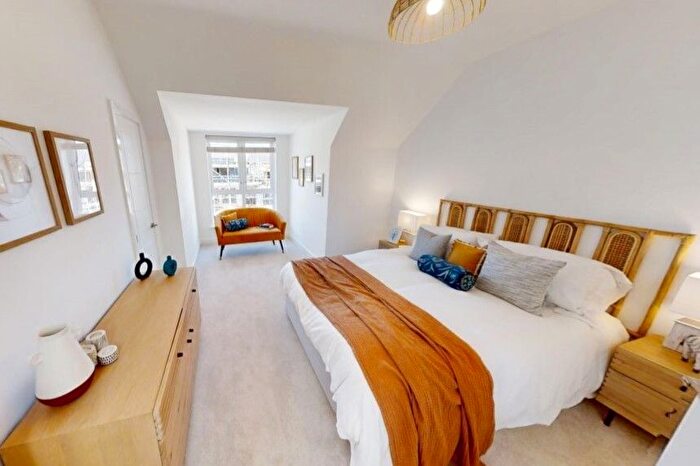 3 Bedroom Town House For Sale In "Brinkworth" At Romney Avenue, Bristol, BS7