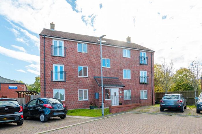 2 Bedroom Apartment For Sale In Mulberry Close, Ormskirk, L39