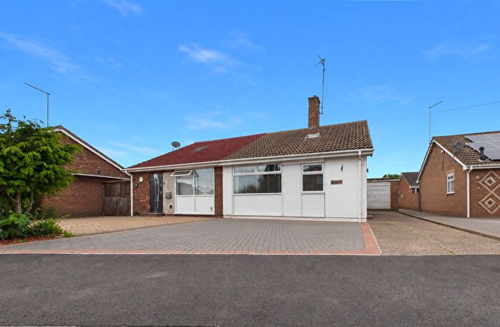 3 Bedroom Chalet For Sale In Newcastle Drive, Orton Longueville, PE2