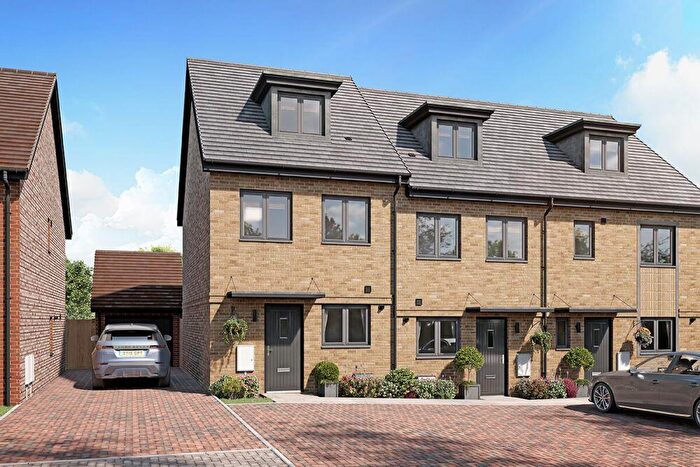 3 Bedroom Terraced House For Sale In Milton Keynes, Buckinghamshire, MK8