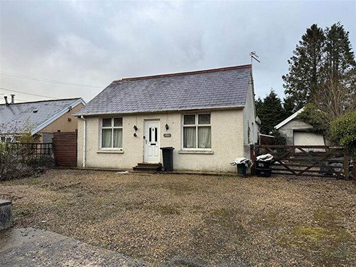 2 Bedroom Detached Bungalow For Sale In Clwyd Road, Gwaun Cae Gurwen, Ammanford, SA18