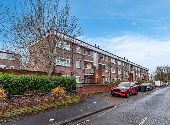 2 Bedroom Apartment / Flats For Sale In Annadale Flats, Belfast, BT7