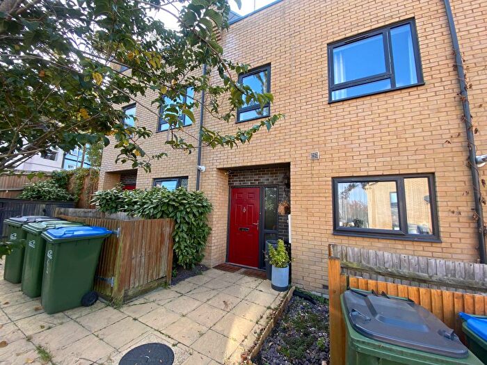 5 Bedroom Terraced House To Rent In Potter Close, Abbey Wood, SE2