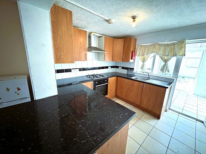3 Bedroom Terraced House To Rent In Palmerston Road, Grays, RM20