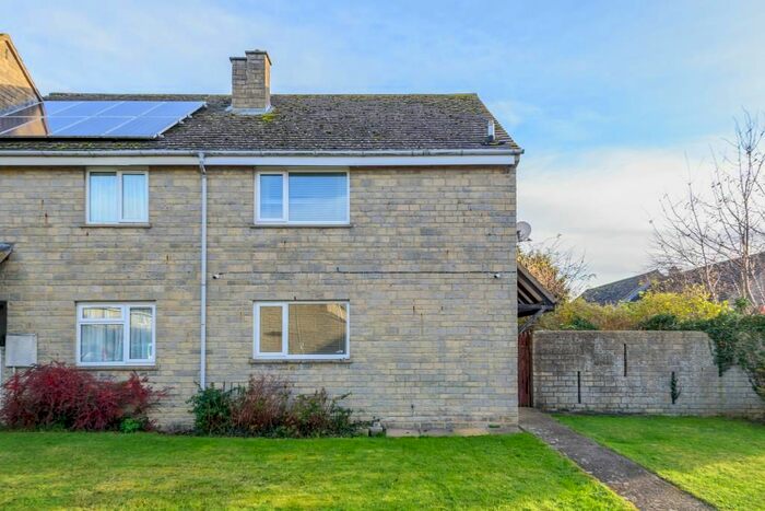 3 Bedroom End Of Terrace House For Sale In Eynsham, Oxford, OX29
