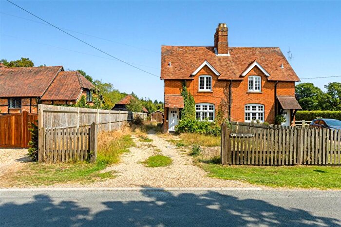3 Bedroom Semi-Detached House For Sale In Queens Cottage, Monk Sherborne, RG26