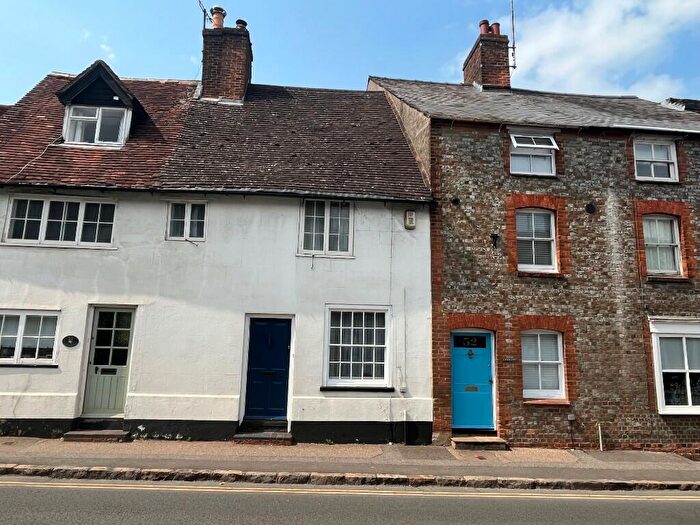 2 Bedroom Terraced House For Sale In High Street, Hungerford, RG17