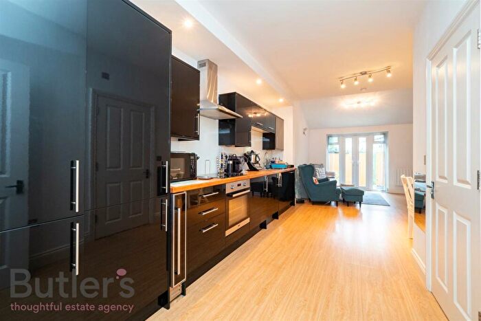 2 Bedroom Apartment To Rent In Burnell Road, Sutton, SM1