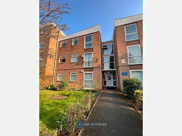 2 Bedroom Flat To Rent In Woolton, Liverpool, L25