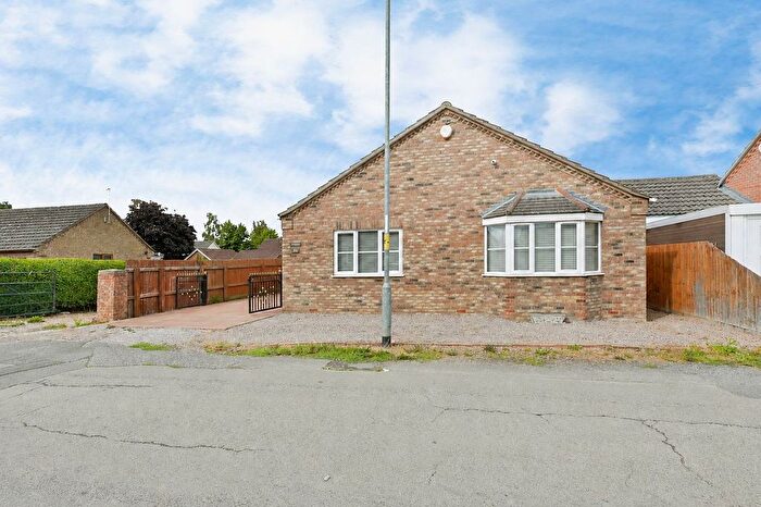 3 Bedroom Detached Bungalow For Sale In Elm Low Road, Wisbech, PE14