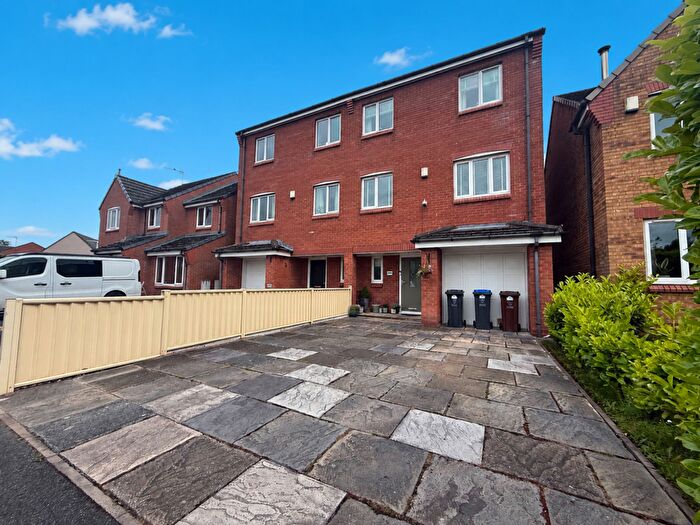 4 Bedroom Semi-Detached House For Sale In Brocks Croft Gardens, Biddulph, ST8